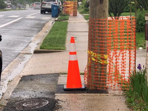 New pole in middle of sidewalk